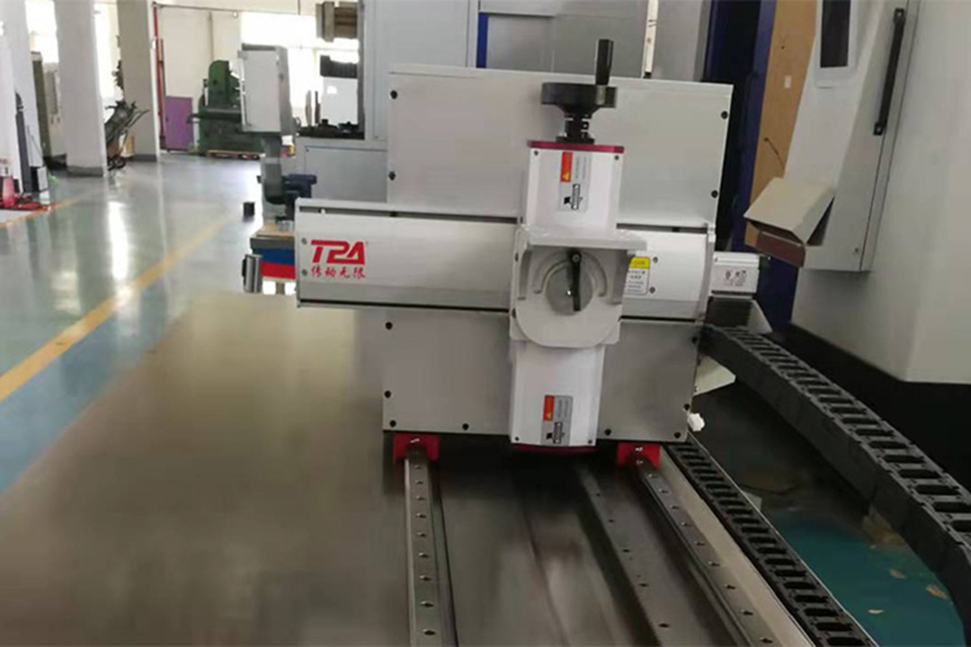 Whether laser welding, cutting or laser coating, you need to maintain quality output at high processing speeds. We combine mechanics, controls  (